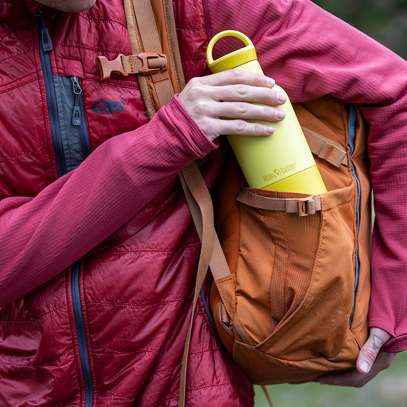 20oz-rise-classic-with-arch-loop-cap-d1 20oz_rise_classic_insulated_bottle_acacia_backpack_square.jpg