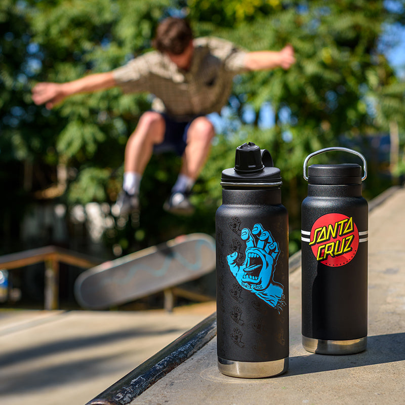 32oz-tkwide-with-chug-cap-santa-cruz-screaming-hand-a0 32oz_20oz_water_bottles_santacruz_skater_ramp_square.jpg