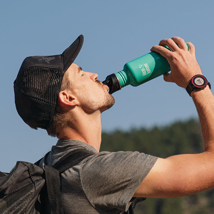 classic-sport-cap-c7 K27CPPS-SC-sport_cap_drinking_lifestyle.jpg