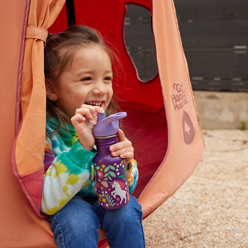 12oz-kid-s-classic-with-flip-seal-sport-cap-t5 kid_sport_flip_seal_12oz_girl_smile_hammock_square.jpg