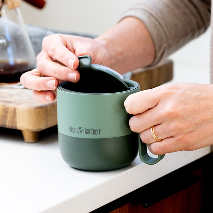 flip-lid-h6 rise_flip_lid_large_coffee_mug.jpg