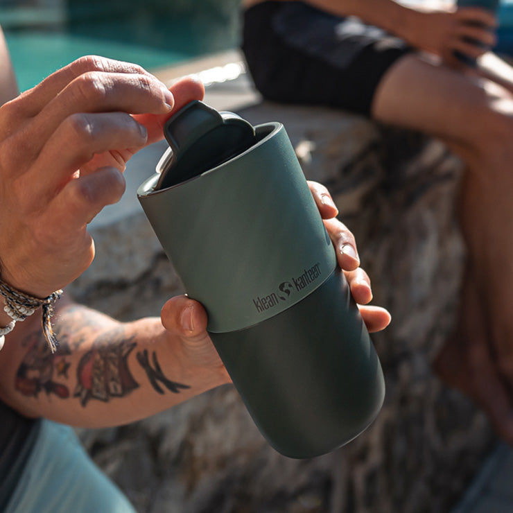 flip-lid-w9 rise_flip_lid_small_tumbler_open.jpg