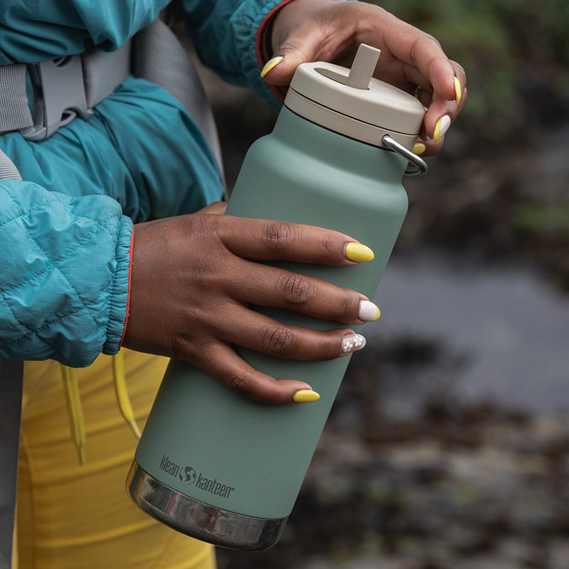 32oz-tkwide-made-to-do-more-bundle-f1 tkwide_32oz_insulated_bottle_twist_closeup_seapsray_hand_square.jpg